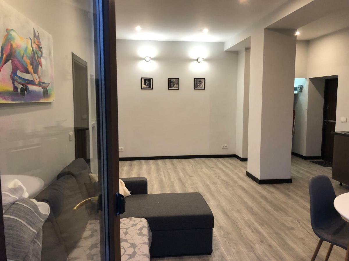 Grand Apartment 2 Chernihiv Exterior photo